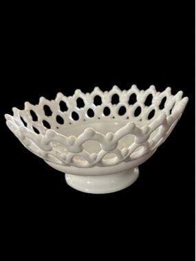 Vintage Westmoreland Milk Glass Fruit Bowl